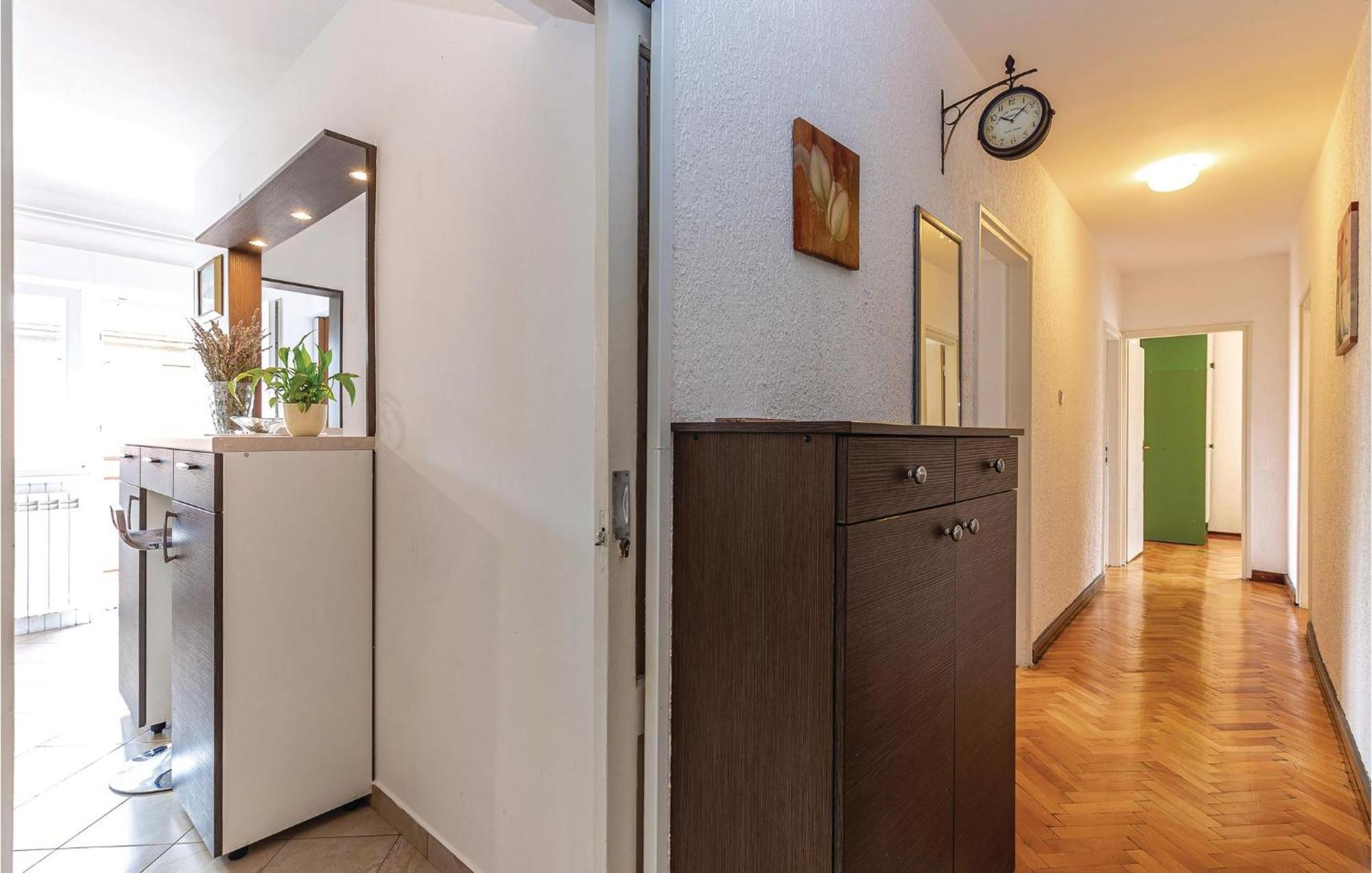 Amazing Apartment In Rijeka With Wifi ภายนอก รูปภาพ